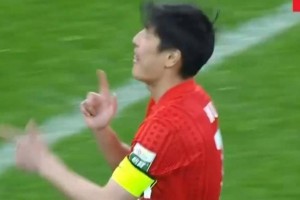 500万网彩票网-8分钟2球！武球王归来！