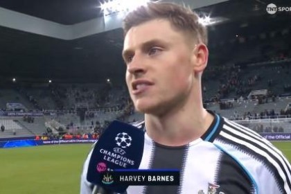 500万网彩票网-哈维-巴恩斯：替维萨感到开心，我们这场比赛逼抢做得很好