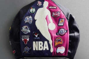 500.com-卡特麦迪演绎！潮流店铺Kith联名NBA单品 致敬2001年全明星众将